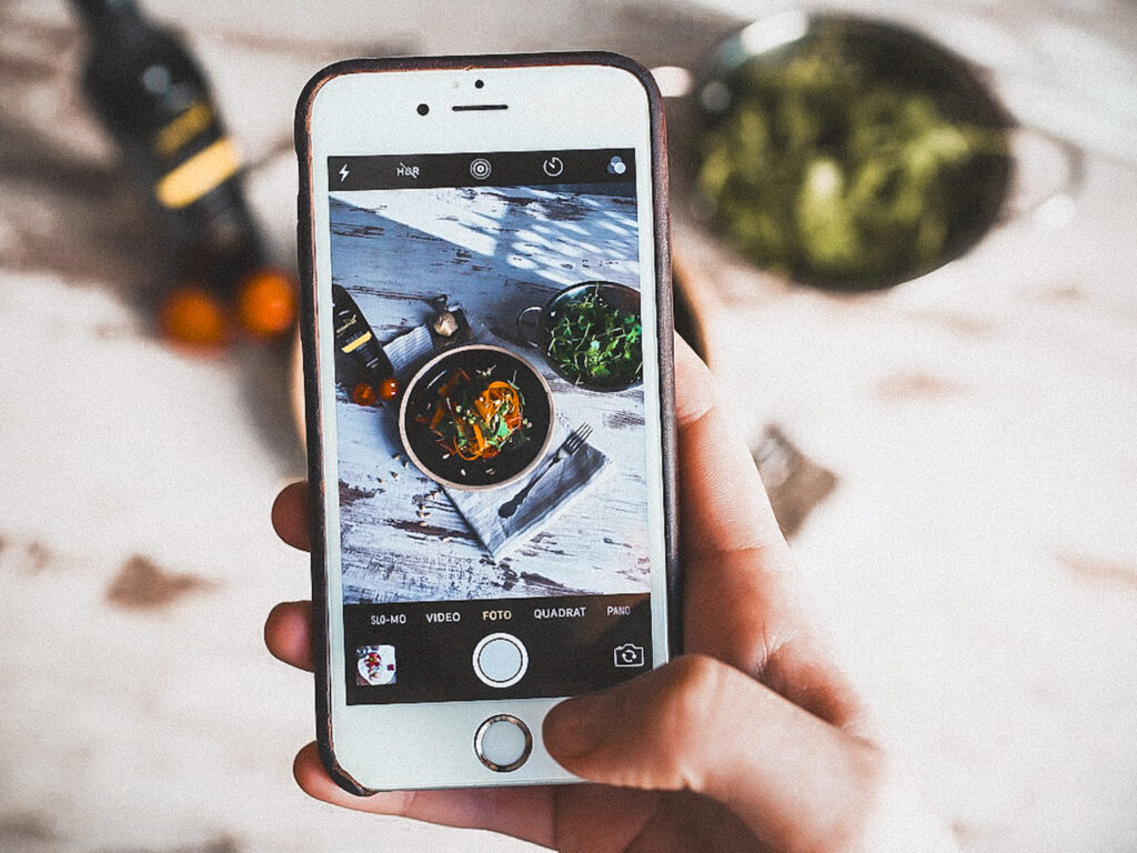 fotografare il cibo e pubblicare sui social